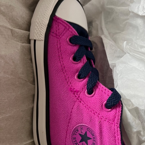 Brand NWT Little girl converse sneakers - Picture 2 of 7